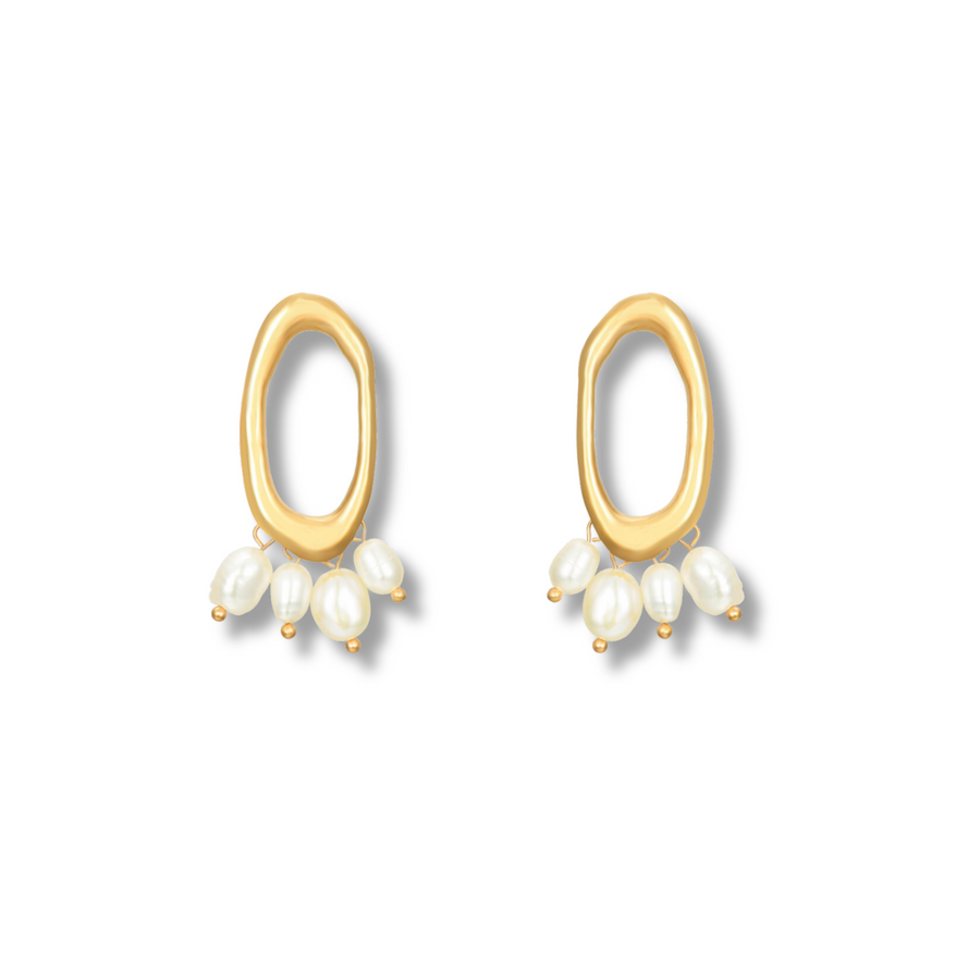 Pearly earrings gold