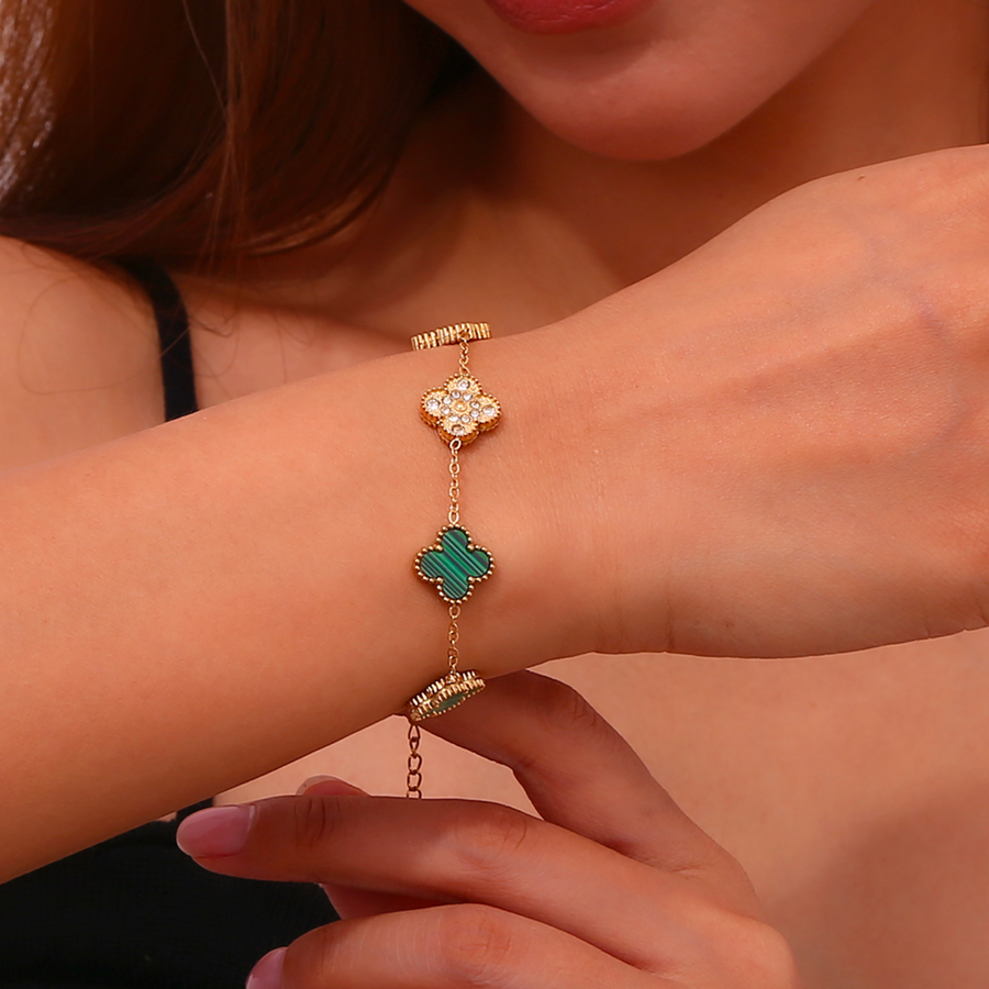 Green clover bracelet gold